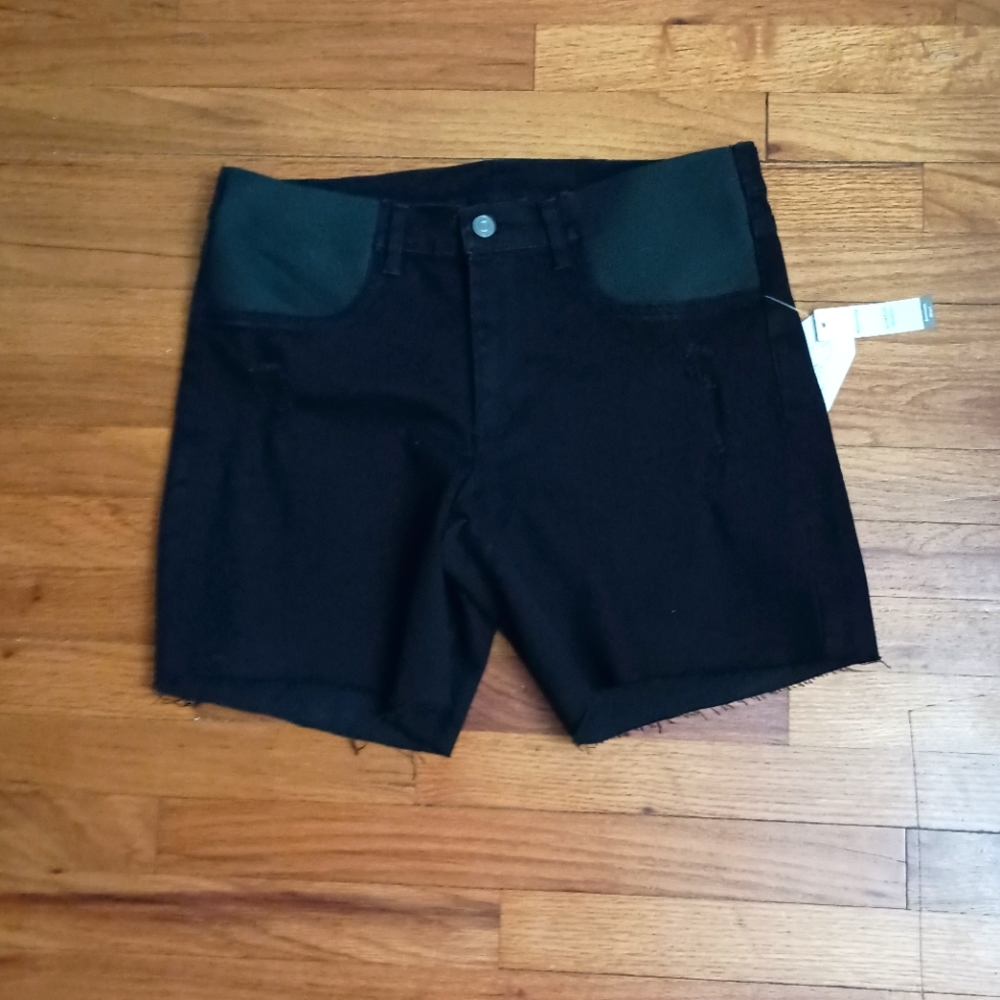 NWT Time and Tru Black Comfort Stretch Maternity Bermuda Shorts Large 12- 14 - Picture 1 of 14